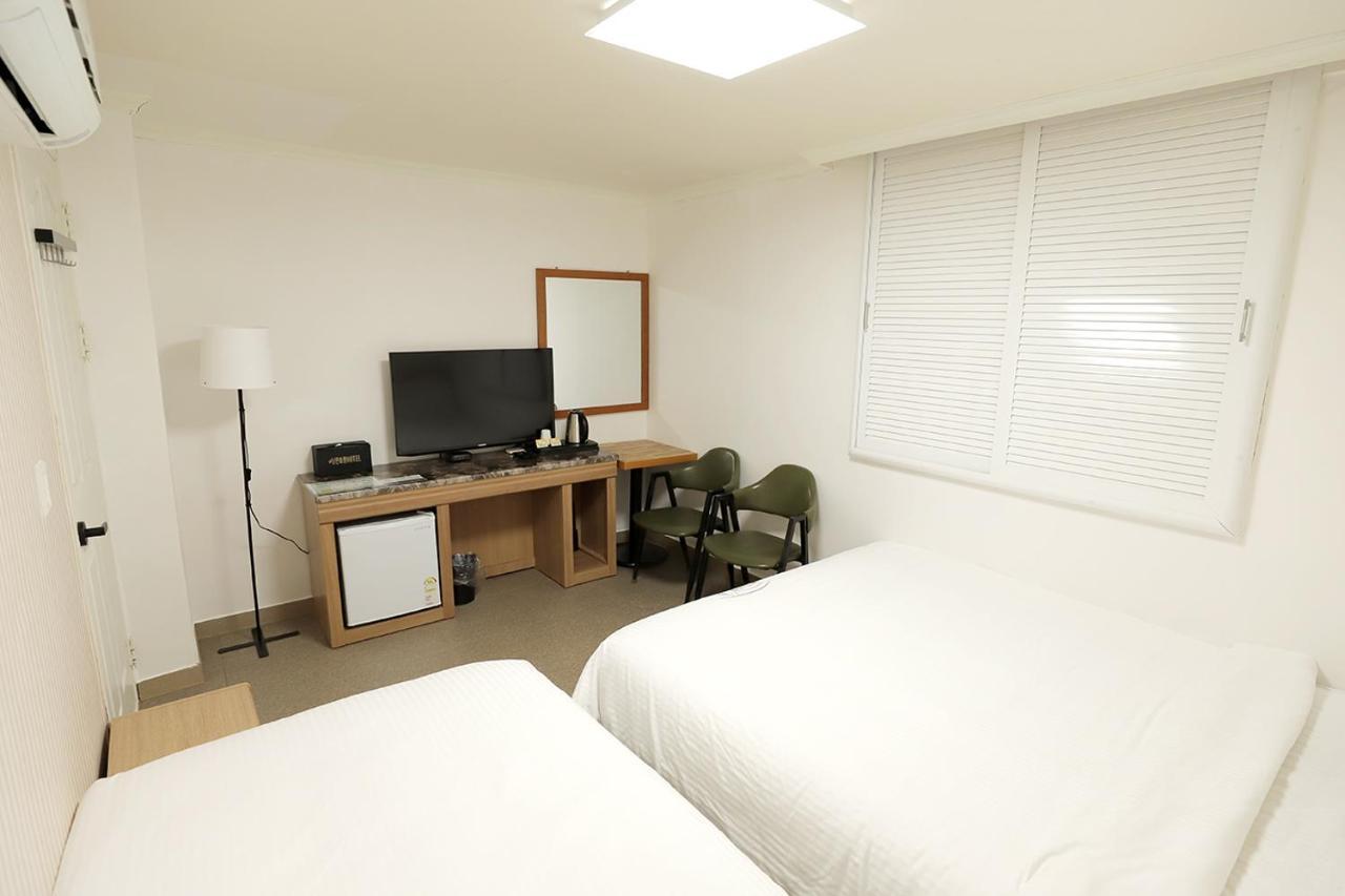 Stay Romantictrip_Hostel คยองจู ภายนอก รูปภาพ
